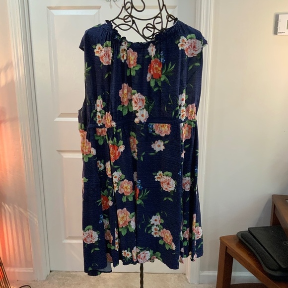 TORRID FLORAL MIDI SLEEVELESS SUMMER NAVY BOHO DRESS PLUS SIZE 4X - Picture 4 of 8